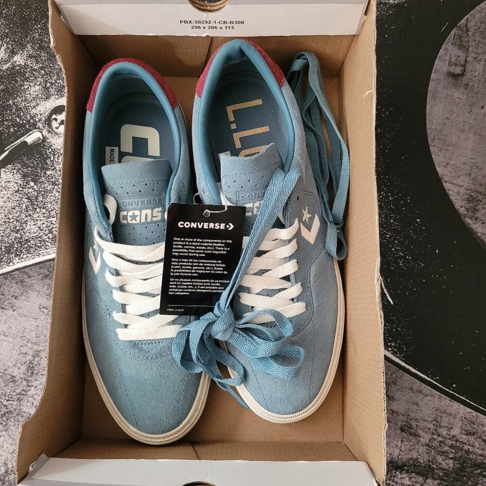 NIB Converse - Picture 4 of 4